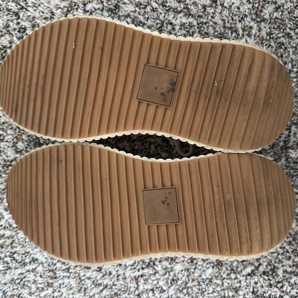 Dolce Vita Platform Sneakers Size 7.5 Beige Canvas Tan Suede Casual shoes - Picture 4 of 10